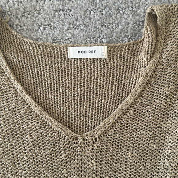 Mod Ref Beige Sweater - Picture 2 of 2